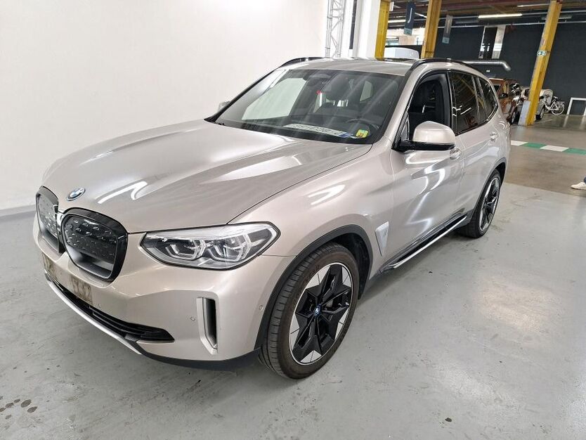BMW iX3 119.711 km 29.700 € Düsseldorf 40597