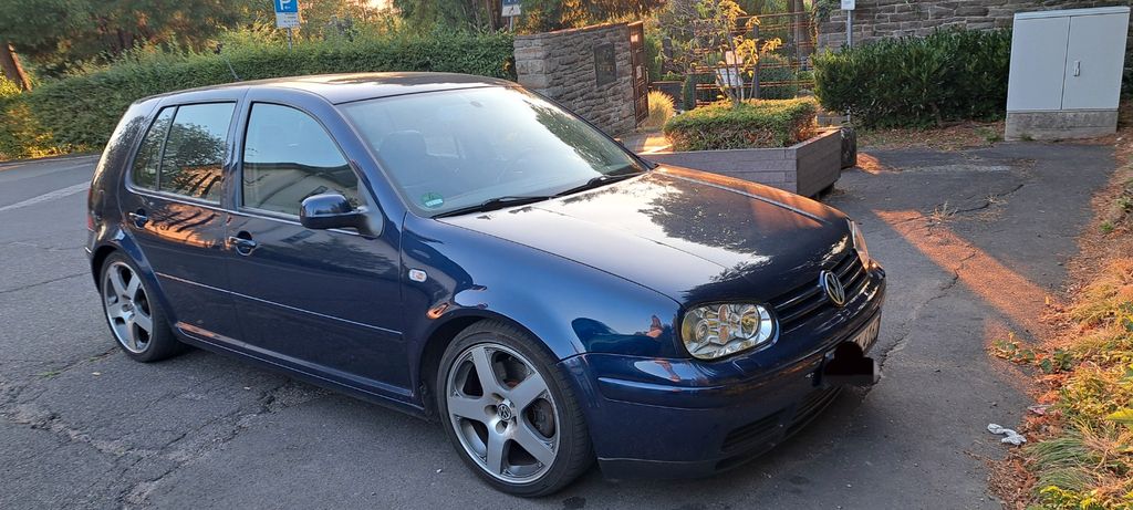 VW Golf 201.000 km 8.900 &euro; Leverkusen 51379