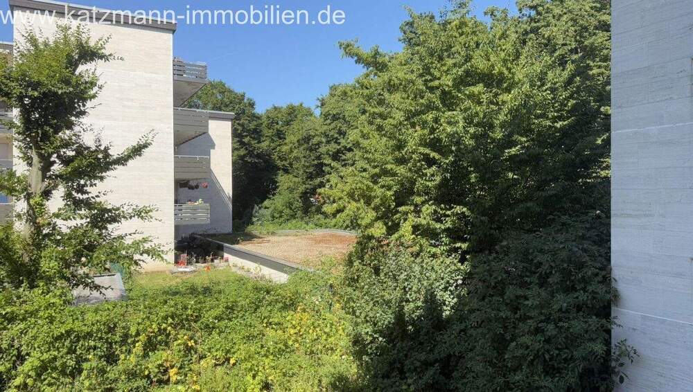 Charmante 3-Zimmer-Eigentumswohnung mit großem Balkon zu verkaufen 3 zimmer