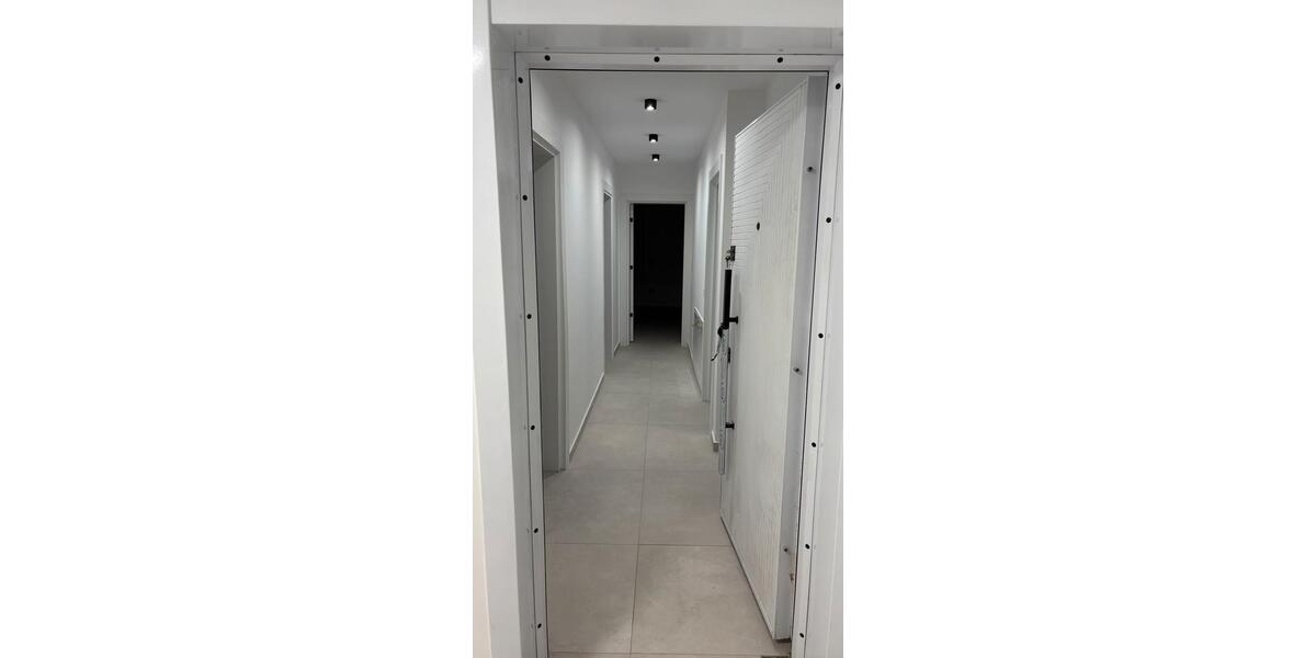 Dachgeschoßwohnung Wermelskirchen - 2 Zimmer, 70 m&sup2;, 1.750&euro; | Angebot:25874310