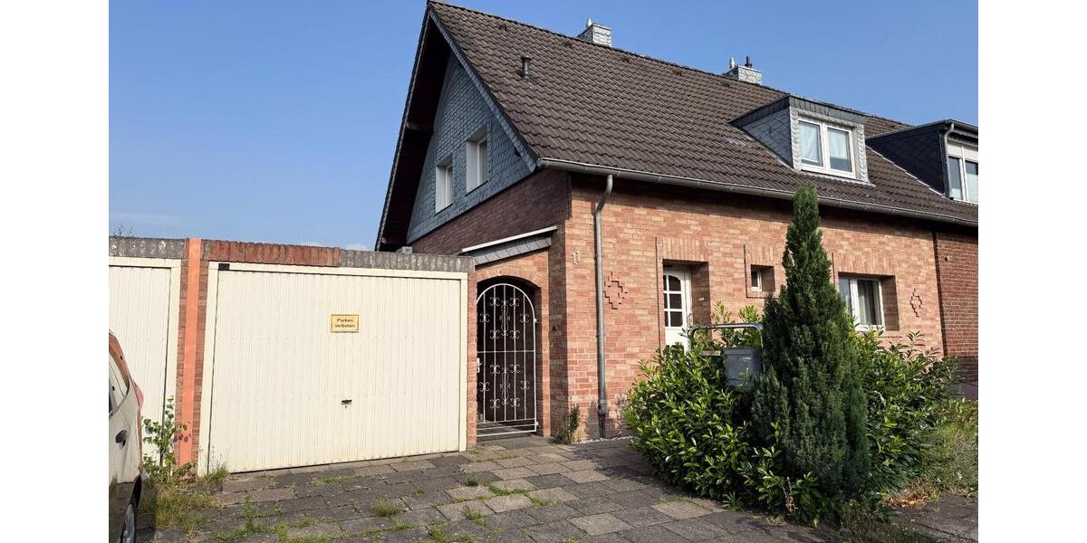 Doppelhaushälfte mit großem Garten und viel Nutzfläche 6 zimmer