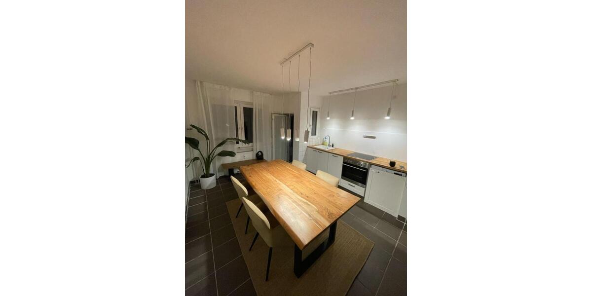 Helle 2,5-Zimmer-Wohnung mit Südbalkon in Köln-Nippes (Christinastraße) 2.5 zimmer