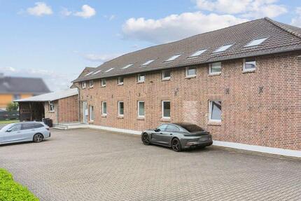 Moderne Büroeinheit in historischer Backsteinarchitektur zimmer