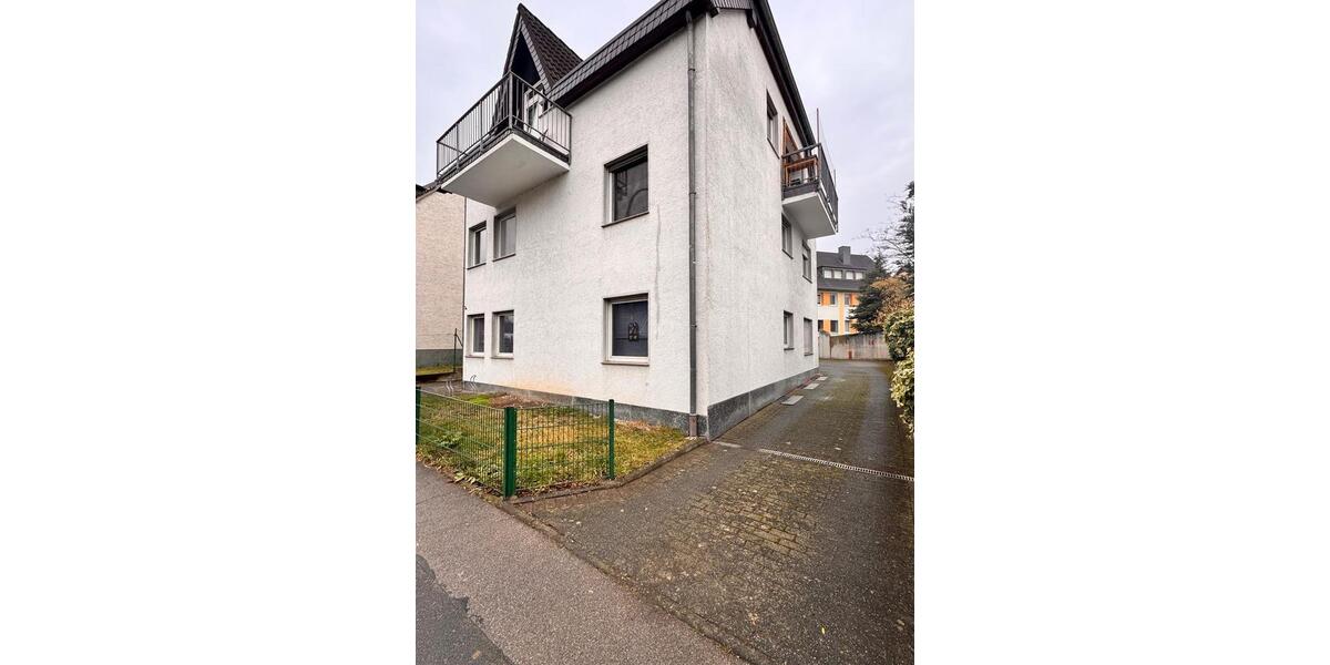 Dachgeschoßwohnung Niederkassel - 2 Zimmer, 40 m&sup2;, 550&euro; | Angebot:25355977