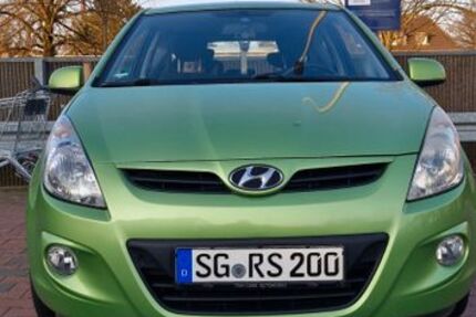 Hyundai i20 146.300 km 2.200 &euro; Solingen 42653
