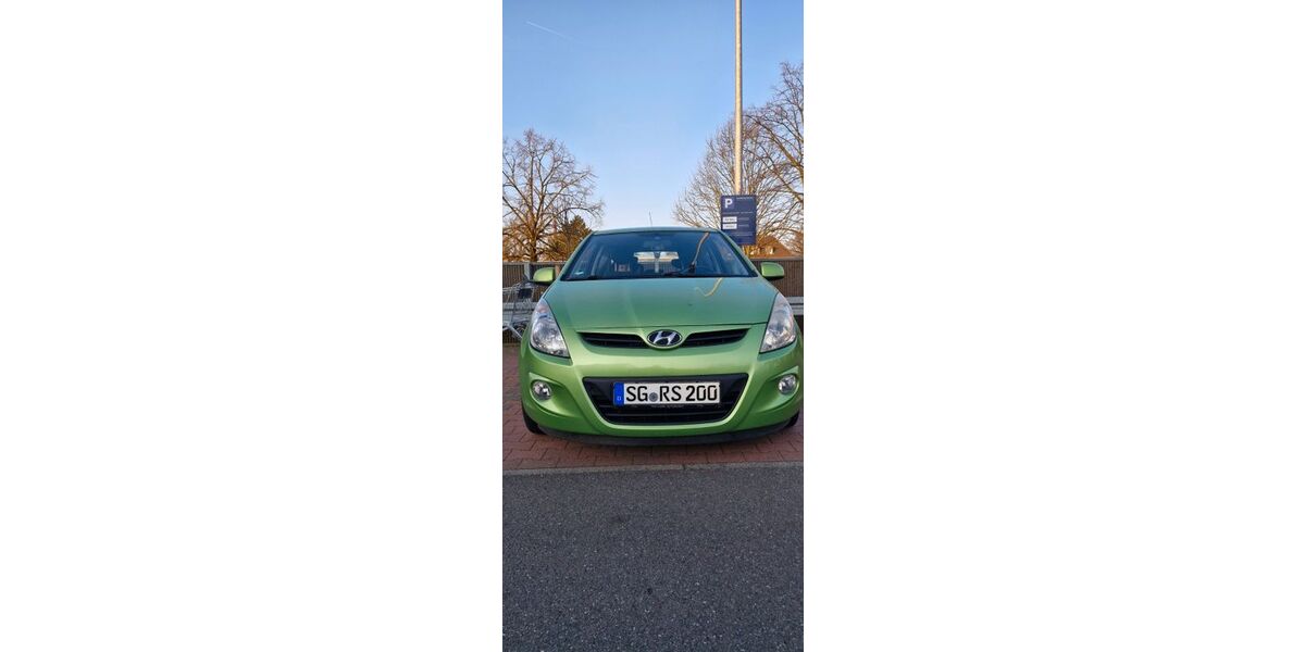 Hyundai i20 146.300 km 2.200 &euro; Solingen 42653