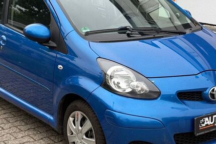 Toyota Aygo (X) 200.000 km 2.999 &euro; Troisdorf 53842
