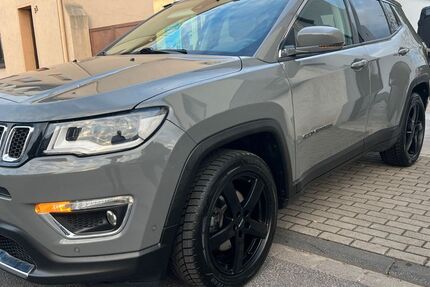 Jeep Compass 87.800 km 16.490 &euro; Troisdorf (Nähe Köln/Bonn) 53844