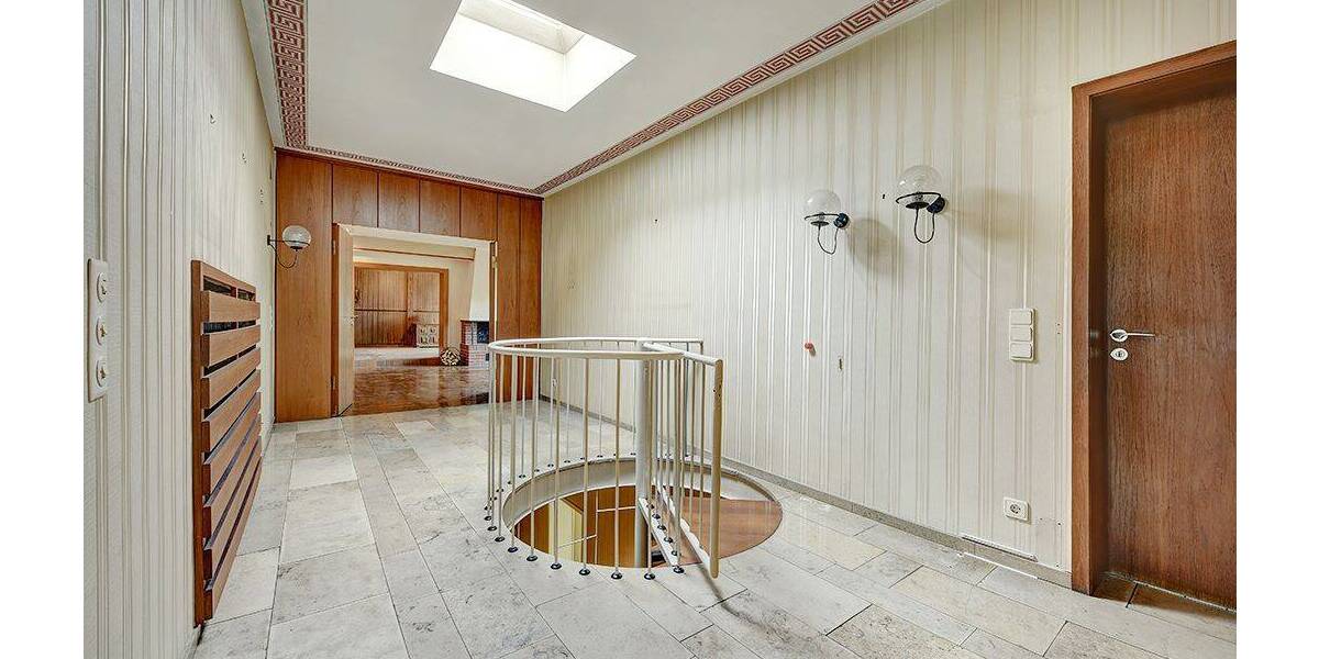 Tolles Baugrundstück mit großem Baufenster und Altbestand zimmer