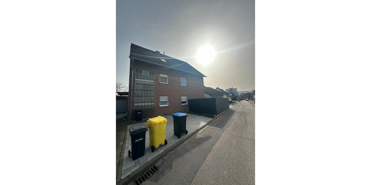 Etagenwohnung Grevenbroich - 2 Zimmer, 65 m&sup2;, 660&euro; | Angebot:25612899