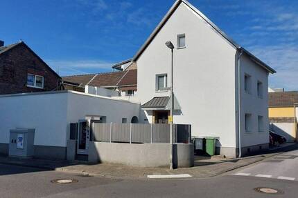 Haus Dormagen Stürzelberg - 7 Zimmer, 232 m&sup2;, 659.000&euro; | Angebot:26064709