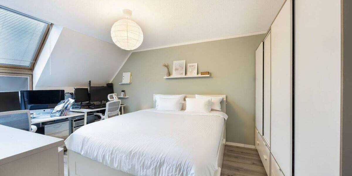 Etagenwohnung Düsseldorf Gerresheim - 2 Zimmer, 71 m&sup2;, 280.000&euro; | Angebot:26840911