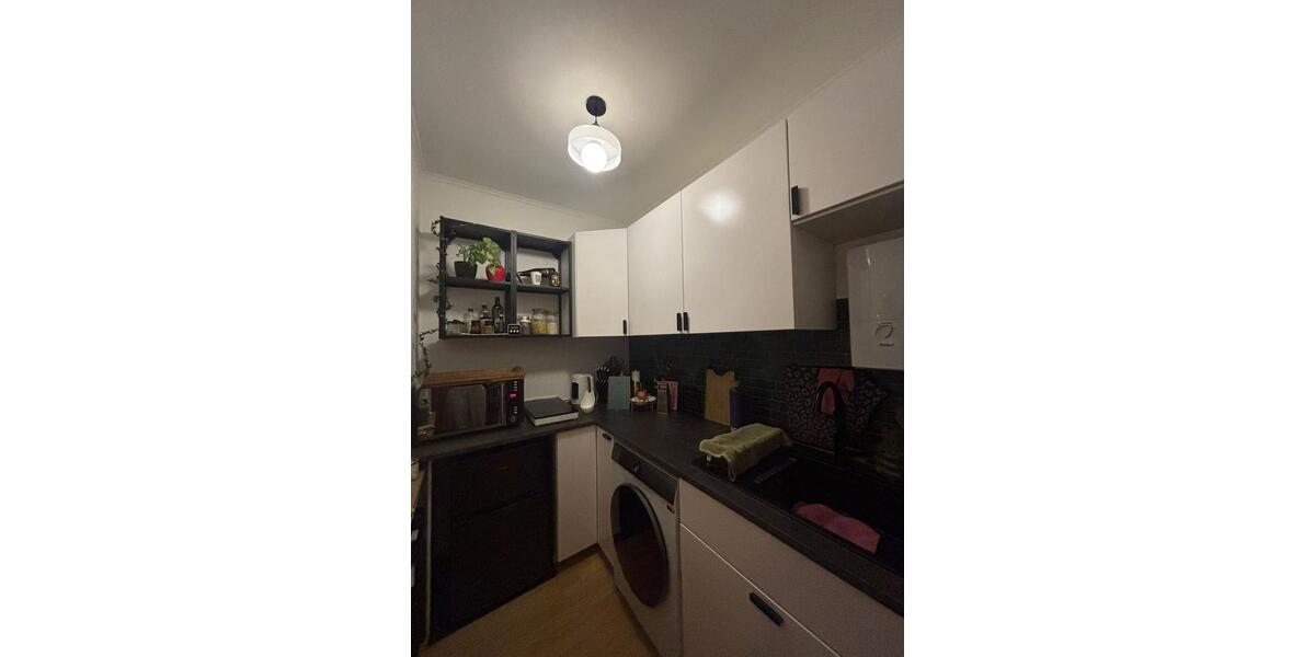 Etagenwohnung Düsseldorf Stadtbezirk 2 - 2 Zimmer, 34 m&sup2;, 700&euro; | Angebot:25307107