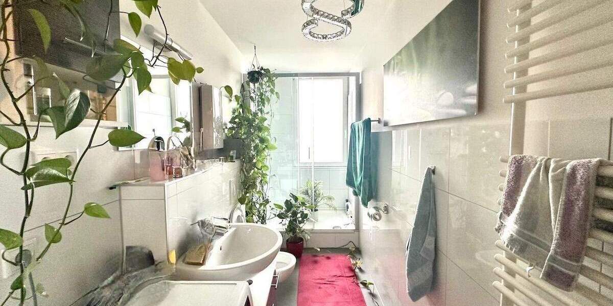 Saniertes Dreifamilienhaus in zentraler Wohnlage 6 zimmer