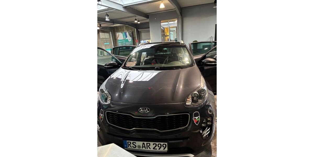 Kia Sportage 150.000 km 15.800 &euro; Remscheid 42853