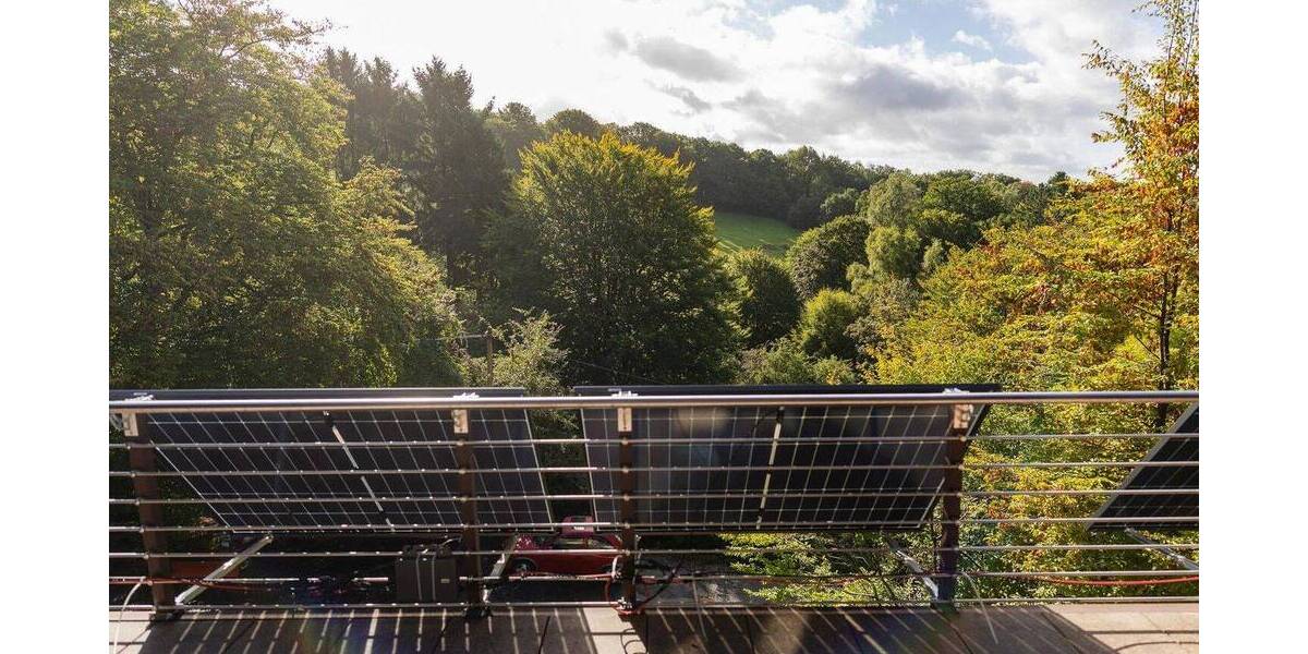 Viel Platz auf 3 Ebenen: großzügige DHH Haus Doppelgarage, PV, naturnahe Lage in Remscheid-Hasten 7 zimmer