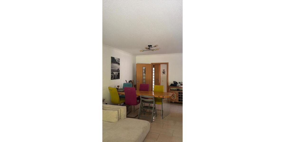 Erdgeschoßwohnung Solingen Wald - 3 Zimmer, 76 m&sup2;, 1.400&euro; | Angebot:26326002