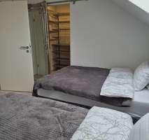 Dachgeschoßwohnung Troisdorf Altenrath - 2.5 Zimmer, 72 m&sup2;, 1.550&euro; | Angebot:24575921