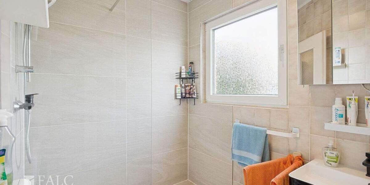 Reihenmittelhaus Köln Lindweiler - 4 Zimmer, 87 m&sup2;, 320.000&euro; | Angebot:23224448