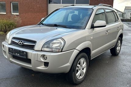 Hyundai TUCSON 202.000 km 3.490 &euro; Neuss 41460