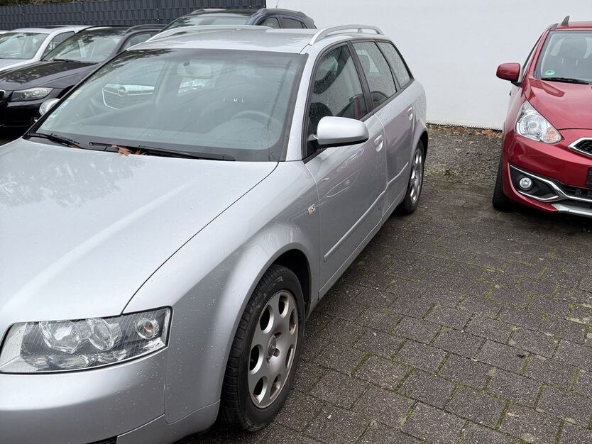 Audi A4 270.000 km 780 € Bergisch Gladbach 51427