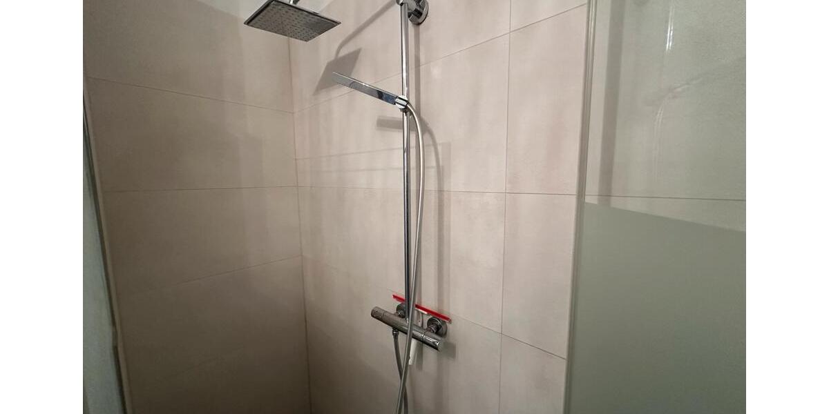 Stilvoll möblierte 2-Zimmer-Wohnung am Eigelstein zimmer