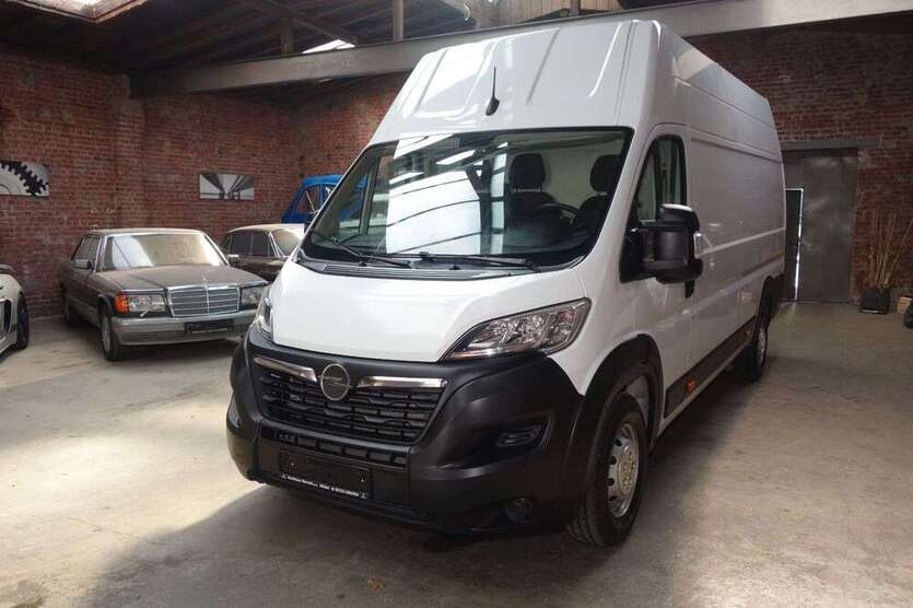 Movano