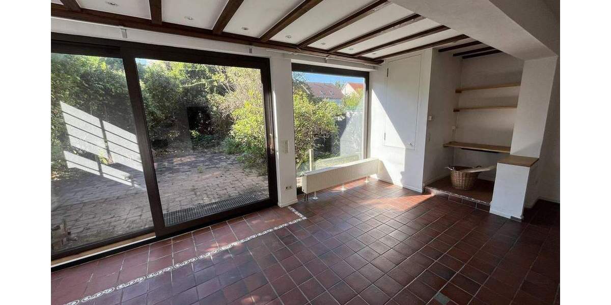 Altbaucharme mit viel Platz in toller Lage 6 zimmer