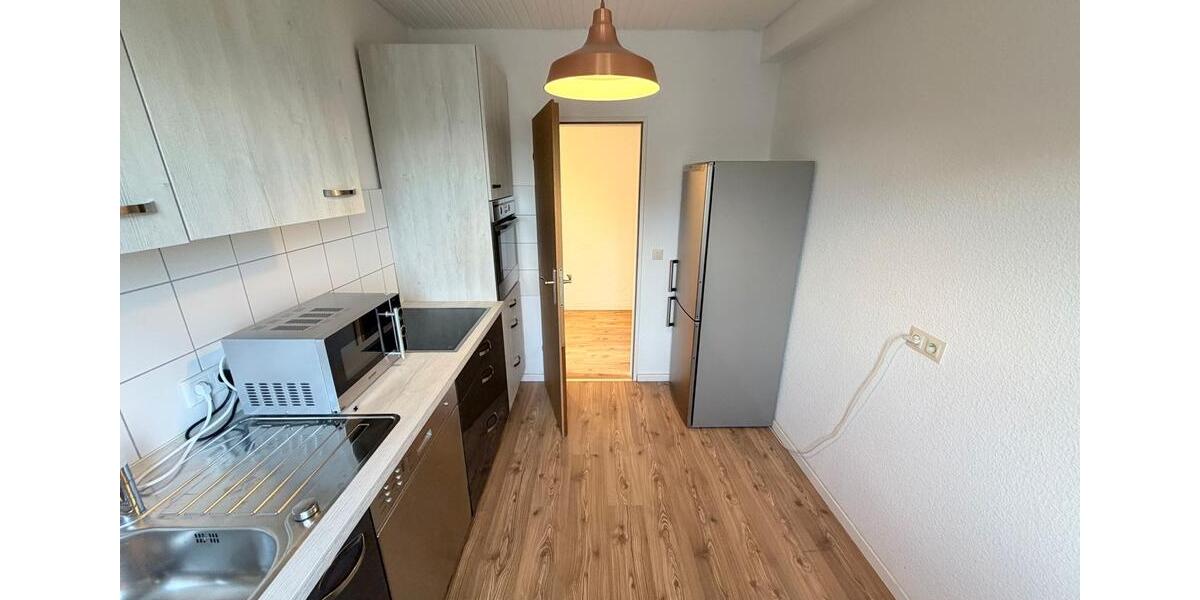 Dachgeschoßwohnung Düsseldorf Stadtbezirk 9 - 2 Zimmer, 51 m&sup2;, 880&euro; | Angebot:26255962