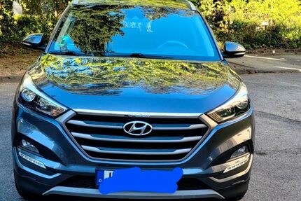 Hyundai TUCSON 96.000 km 13.500 &euro; köln 50999