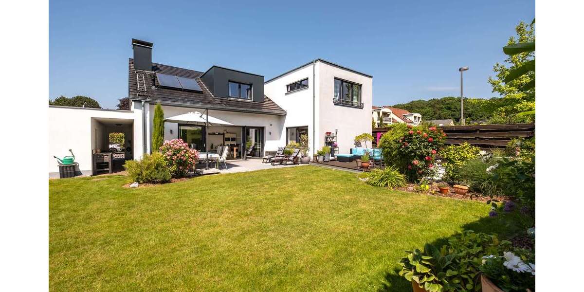Einfamilienhaus Langenfeld - 7 Zimmer, 272 m&sup2;, 1.390.000&euro; | Angebot:27153480