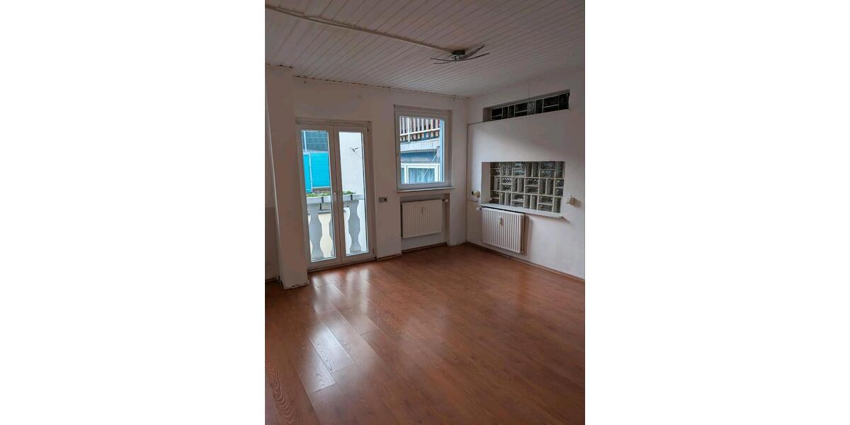 Etagenwohnung Bergheim - 2 Zimmer, 80 m&sup2;, 980&euro; | Angebot:26355555