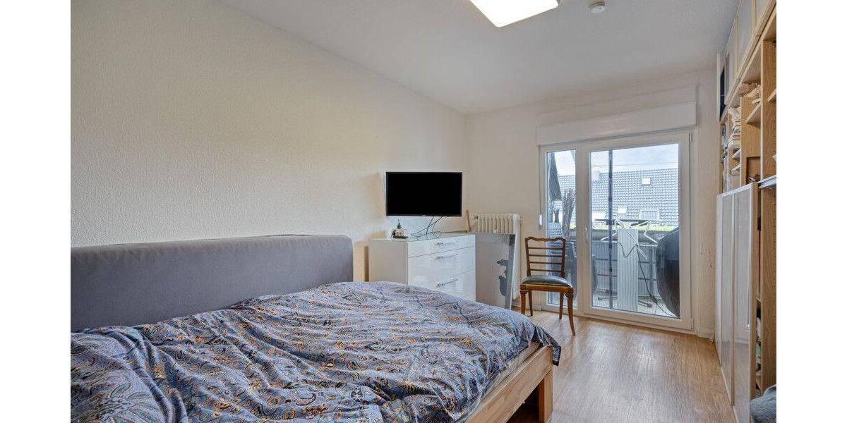 Großes Haus mit Pool in grüner Lage sucht neue Eigentümer - Einfamilienhaus Wermelskirchen / Dhünn Dhünn | Angebot:26949322