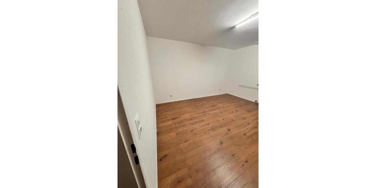 Etagenwohnung Leverkusen Bergisch Neukirchen - 3 Zimmer, 90 m&sup2;, 198.000&euro; | Angebot:26639417