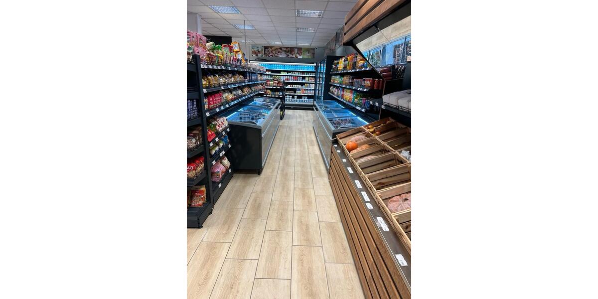 Lebensmitelgescheft ( Viva Market ) komplett eingerichtet zimmer