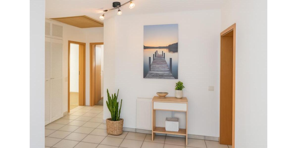 3 Zimmer Wohnung mit Fenster im Bad und im Gäste WC inkl. kostenfreiem Spitzboden 3 zimmer