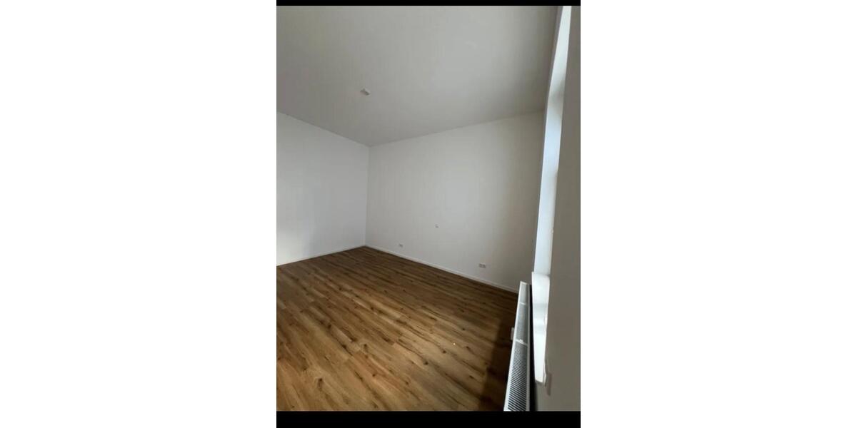 Erdgeschoßwohnung Solingen Höhscheid - 2 Zimmer, 95 m&sup2;, 1.050&euro; | Angebot:26416839