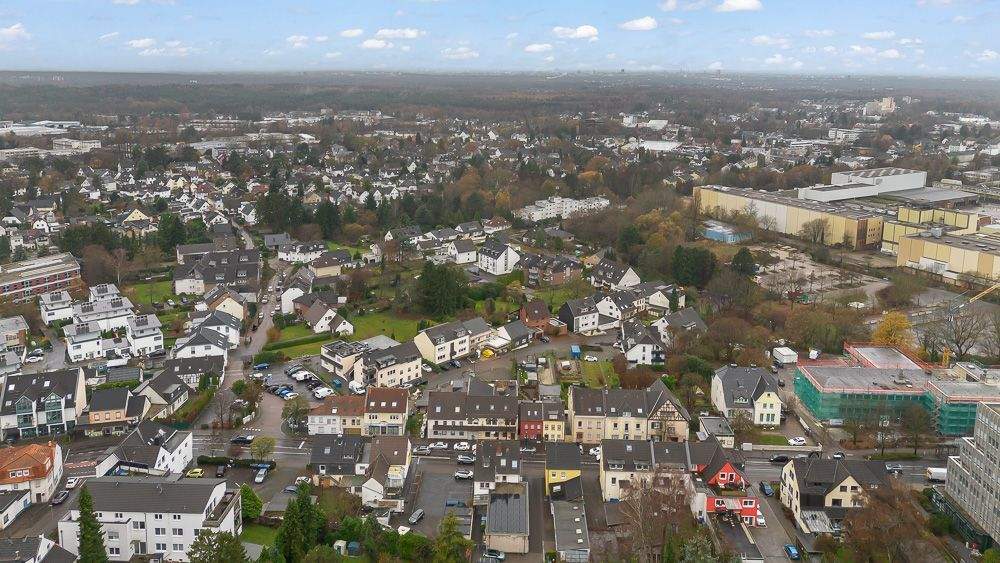 Mehrfamilienhaus, Wohnhaus Bergisch Gladbach Heidkamp - 7 Zimmer, 173 m&sup2;, 830.000&euro; | Angebot:24322206