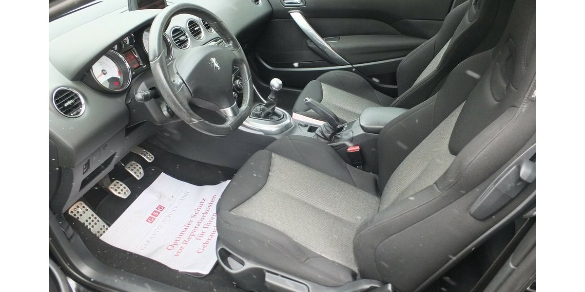 Peugeot 308 PREMIUM NAVI EL.VERDECK KLIMAAUTOM PDC 134.211 km 6.450 &euro; Köln 50858