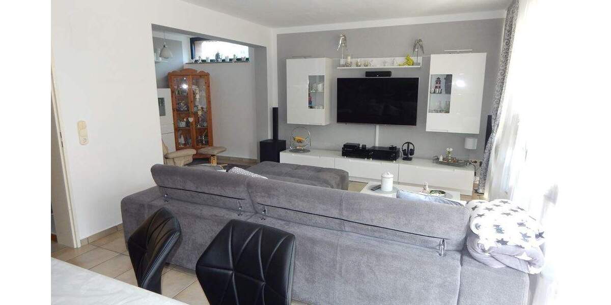 Reihenendhaus Langenfeld Immigrath - 6 Zimmer, 150 m&sup2;, 1.600&euro; | Angebot:25167602