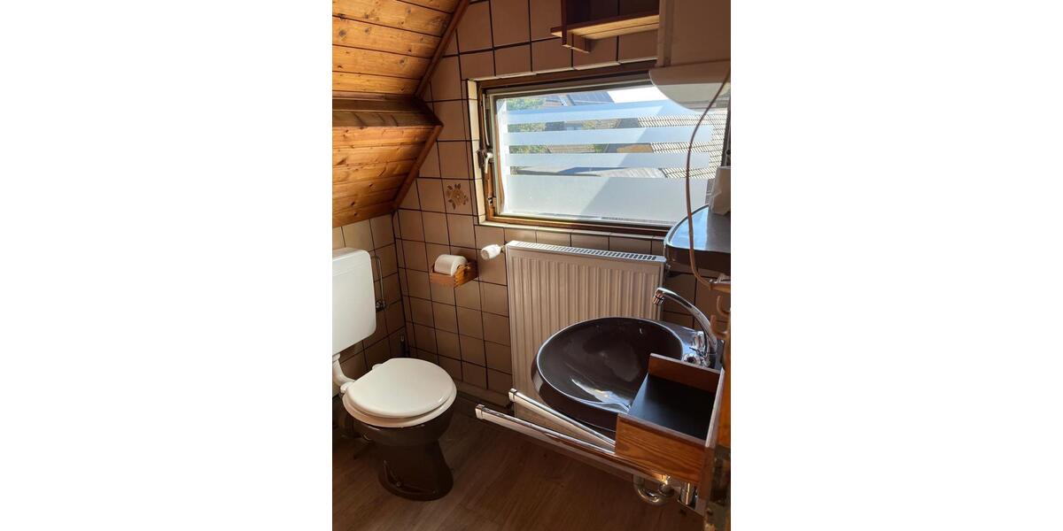 Dachgeschoßwohnung Burscheid - 1 Zimmer, 40 m&sup2;, 670&euro; | Angebot:25405222