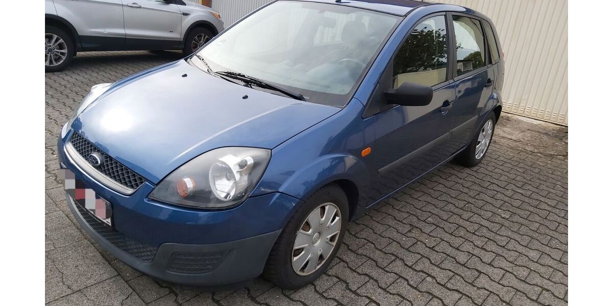 Ford Fiesta 131.650 km 2.600 &euro; köln 50739