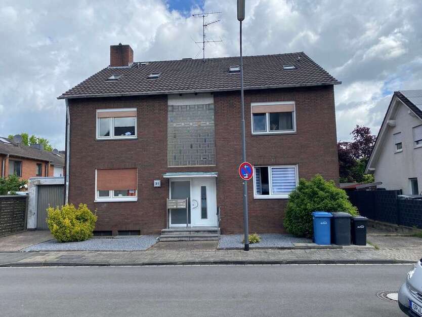 Haus zum Kaufen in Leverkusen 845.000 € 327 m²