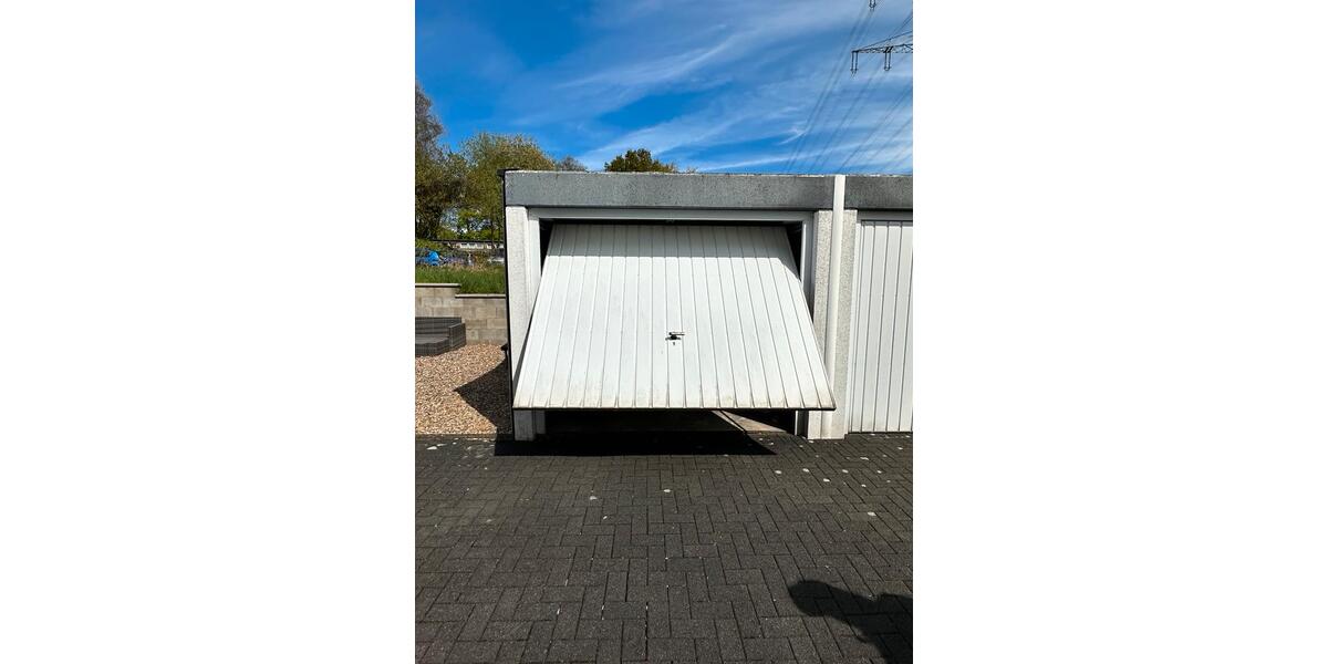 Dachgeschoßwohnung Solingen Burg - 4 Zimmer, 134 m&sup2;, 390.000&euro; | Angebot:27059303