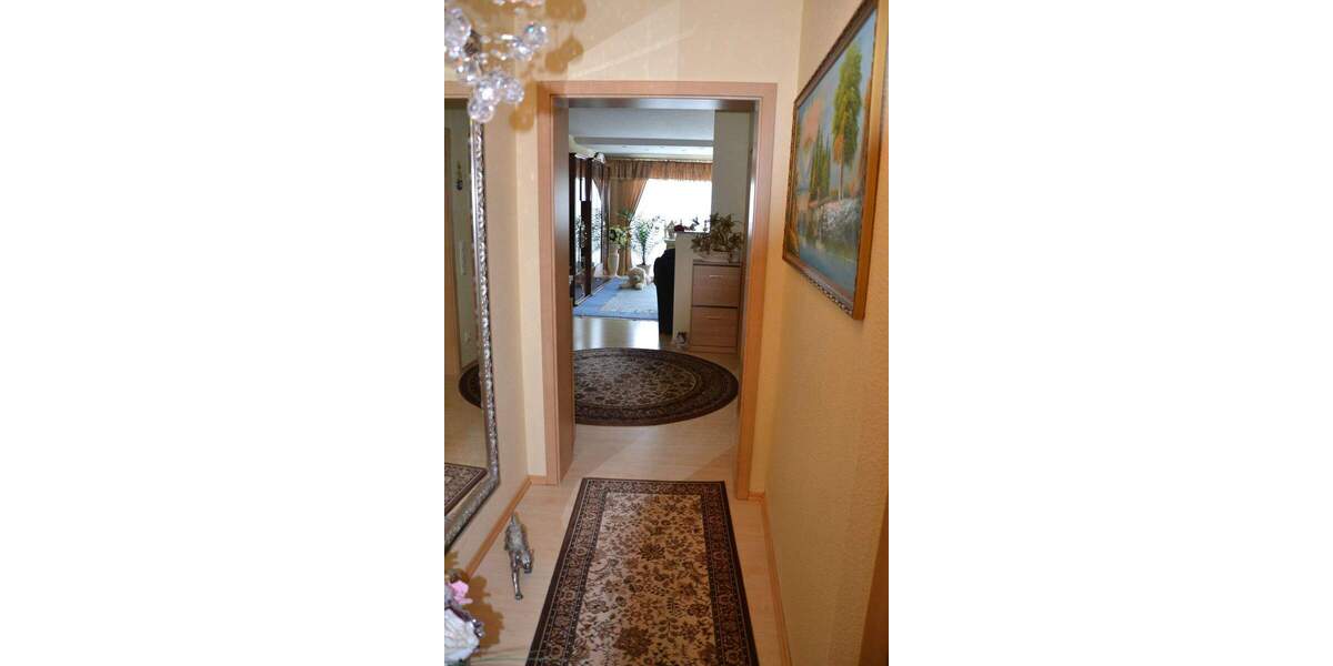 Etagenwohnung Düsseldorf Unterrath - 4 Zimmer, 99 m&sup2;, 1.450&euro; | Angebot:25111674