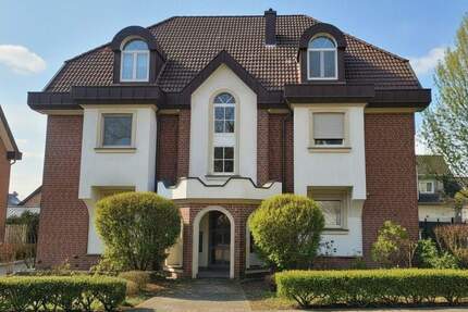 Mehrfamilienhaus: 6 Eigentumswohnungen im Paket - voll vermietet - in Grevenbroich-Langwaden 1 zimmer