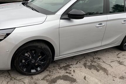 Opel Corsa 8.300 km 18.500 &euro; Solingen 42653