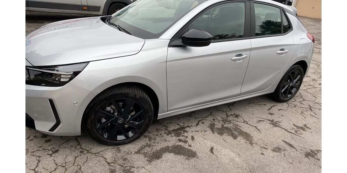 Opel Corsa 8.300 km 18.500 &euro; Solingen 42653