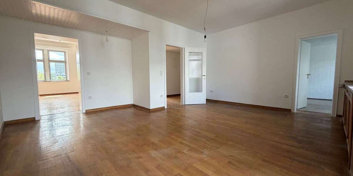 Etagenwohnung Düsseldorf Golzheim - 3 Zimmer, 85 m&sup2;, 900&euro; | Angebot:26885672