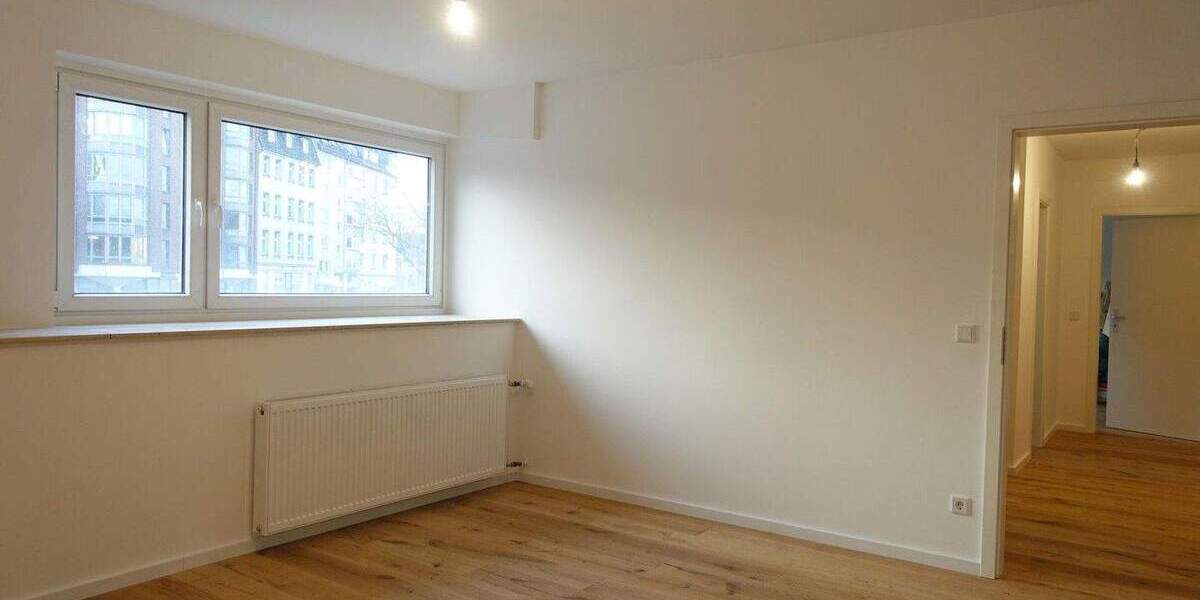 Umfassend sanierte 2-Zimmer-Stadtwohnung in zentraler Lage - mit Tiefgaragenstellplatz 2 zimmer